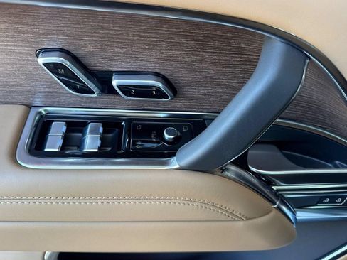 New 2026 Land Rover Range Rover SE AWD/4WD image 12