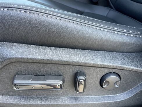 New 2025 Honda Pilot Touring image 25