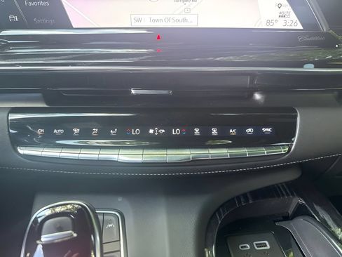 Used 2021 Cadillac Escalade Sport AWD/4WD image 26
