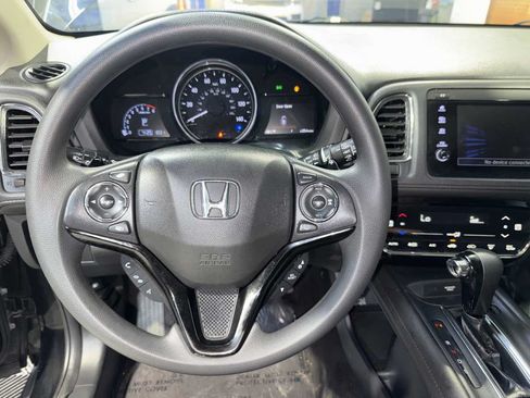 Used 2022 Honda HR-V EX image 16