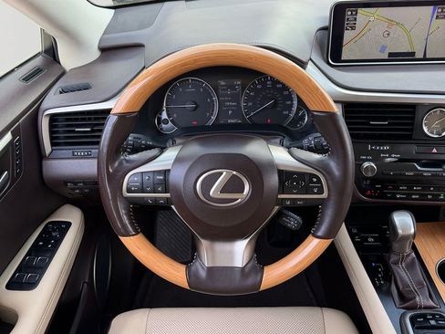 Used 2019 Lexus RX 350L AWD image 18