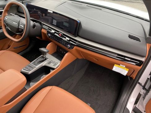 New 2026 Kia Sportage X-Line w/ X-Line Technology Package image 33