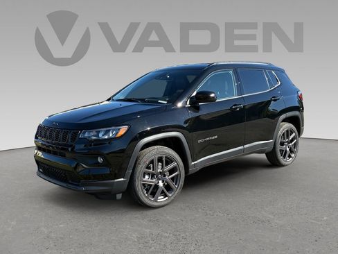 New 2026 Jeep Compass Latitude image 22