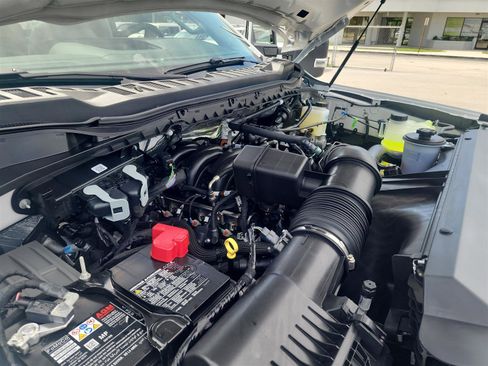 New 2025 Ford F250 XL w/ XL Chrome Package image 10