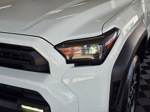 Certified 2026 Toyota 4Runner SR5 AWD/4WD image 10