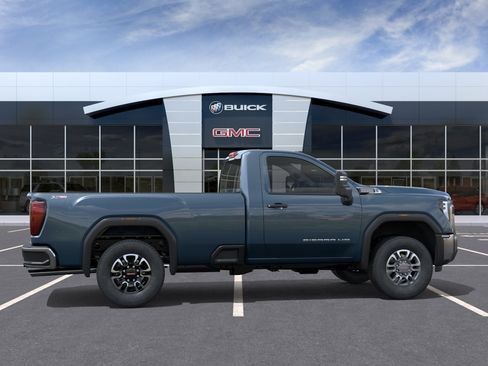 New 2026 GMC Sierra 3500 Pro AWD/4WD image 5