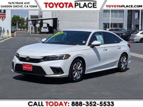 Used 2022 Honda Civic LX image 1