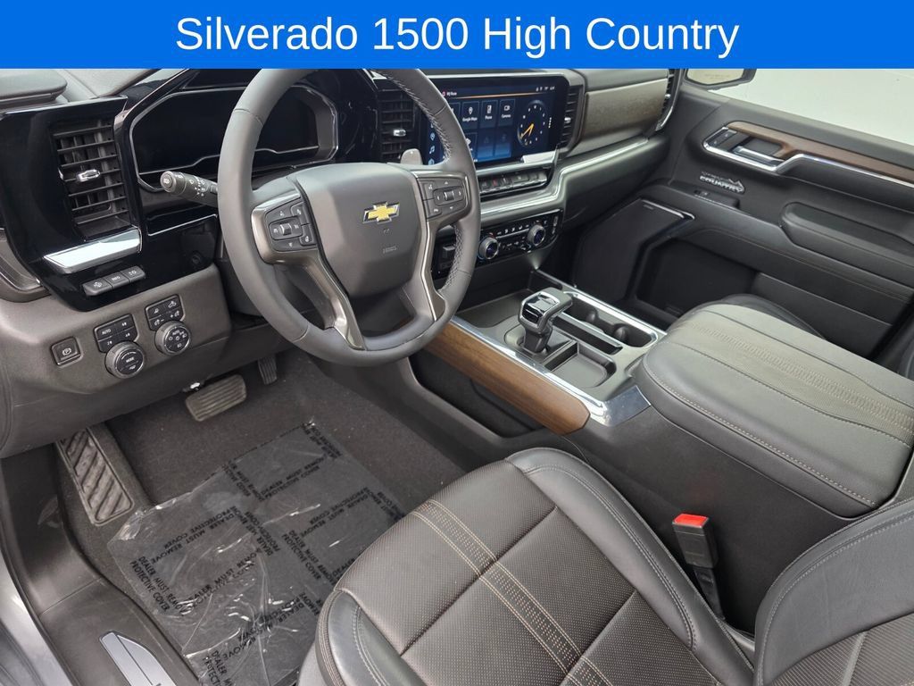Used 2023 Chevrolet Silverado 1500 High Country w/ Technology Package AWD/4WD image 10