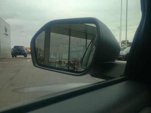 Certified 2025 Ford Explorer Active image 20