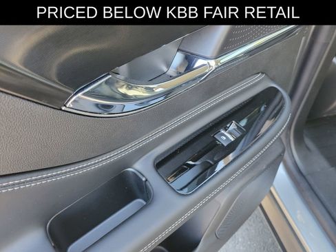 Used 2024 Lincoln Corsair Grand Touring w/ Equipment Group 301A image 15