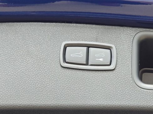 New 2026 Porsche Macan AWD/4WD image 25