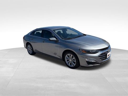 Used 2025 Chevrolet Malibu LT FWD image 8
