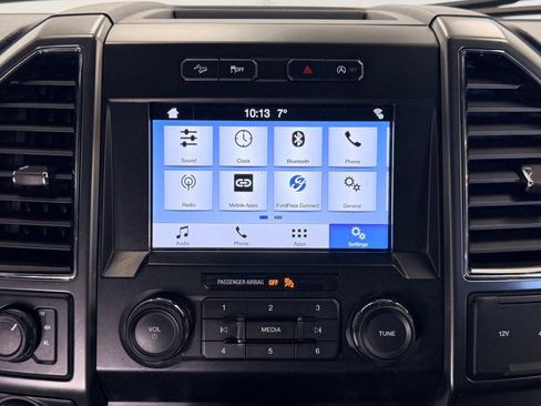 Used 2019 Ford F150 XLT w/ Equipment Group 302A Luxury AWD/4WD image 12