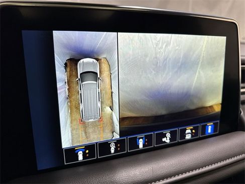 Used 2023 Chevrolet Tahoe Z71 w/ Z71 Off-Road Package image 22