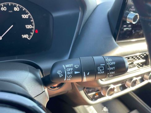 Used 2024 Honda HR-V EX-L image 24