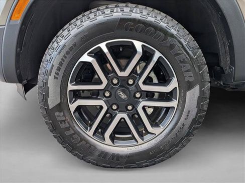 Certified 2025 Ford Ranger Lariat RWD image 22
