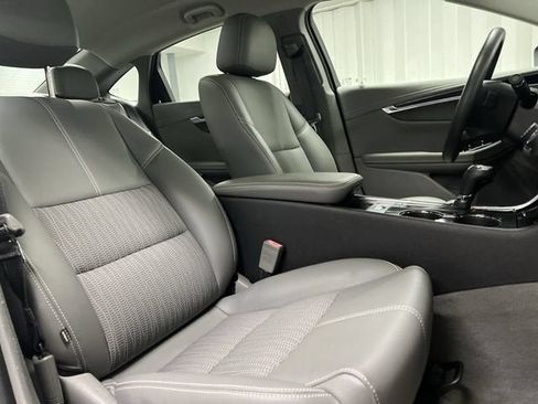 Certified 2019 Chevrolet Impala LS FWD image 27