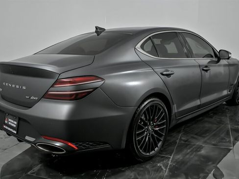 Used 2022 Genesis G70 3.3T Launch Edition image 11