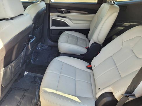Used 2021 Kia Telluride EX w/ EX Premium Package image 17