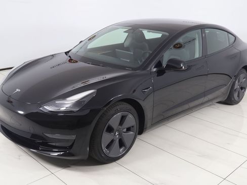 Used 2023 Tesla Model 3 Standard Range RWD image 22