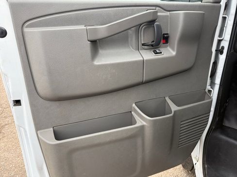 Used 2021 Chevrolet Express 2500 w/ Driver Convenience Package image 23