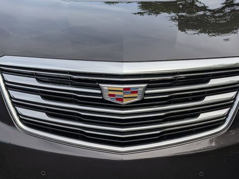 Used 2018 Cadillac XT5 Premium Luxury FWD image 10