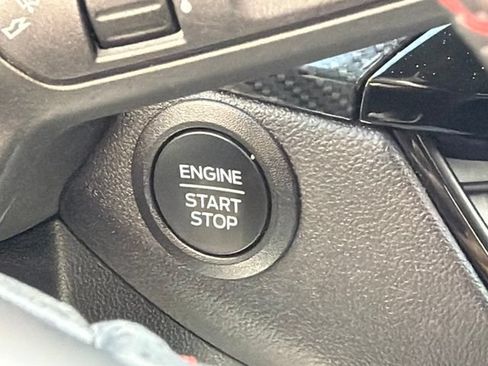 Used 2024 Ford Escape ST-Line Select AWD/4WD image 19