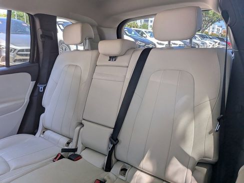 Used 2023 Mercedes-Benz GLB 250 image 16