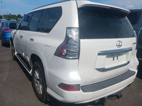 Used 2015 Lexus GX 460 w/ Premium Package AWD/4WD image 4
