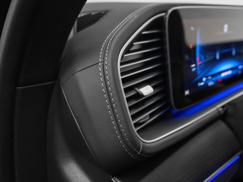 Used 2025 Mercedes-Benz GLE 63 AMG S image 42