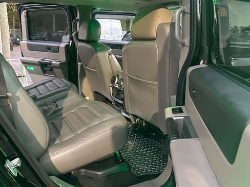 Used 2003 HUMMER H2 w/ Preferred Equipment Group image 16
