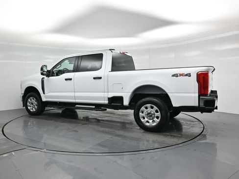Certified 2024 Ford F250 XLT image 7