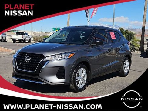 Certified 2025 Nissan Kicks Play S image 1