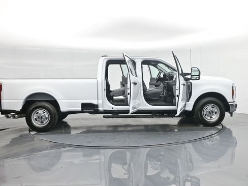 New 2026 Ford F350 XL w/ XL Chrome Package RWD image 4
