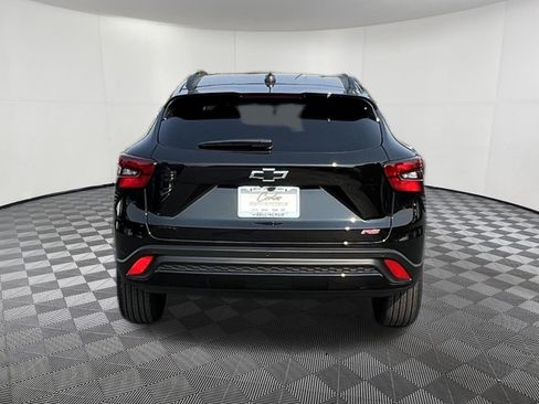 Used 2026 Chevrolet Trax RS w/ Driver Confidence Package FWD image 5
