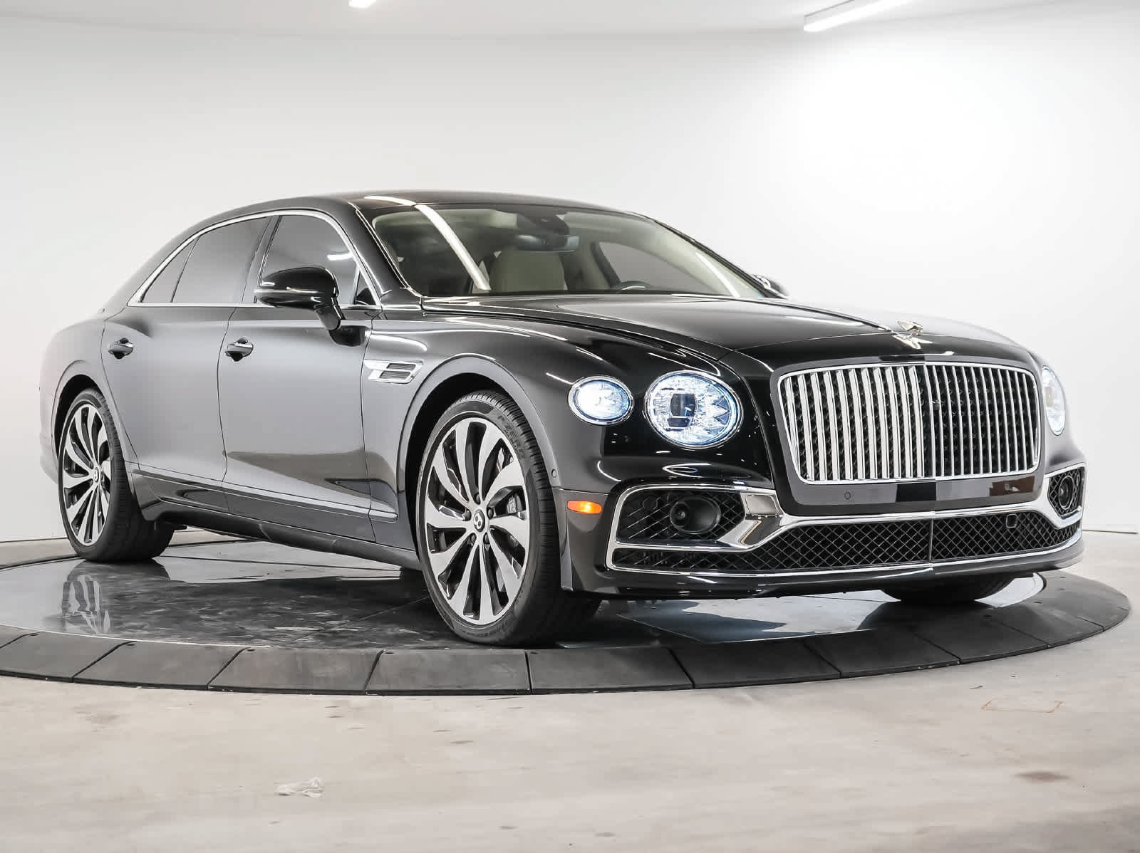Used 2022 Bentley Flying Spur V8 AWD/4WD image 5