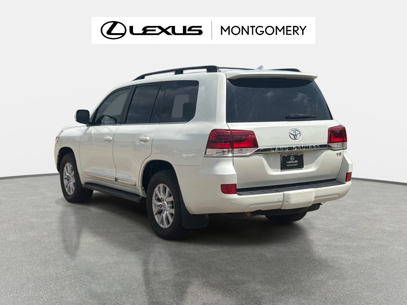 Used 2018 Toyota Land Cruiser AWD/4WD image 5