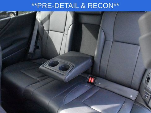 Used 2025 Subaru Outback Limited image 13