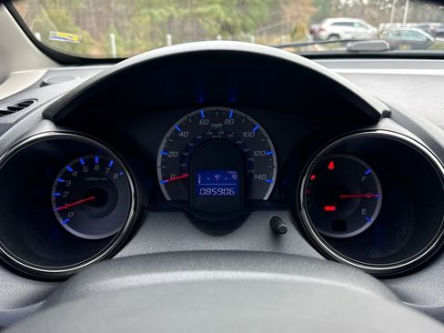 Used 2013 Honda Fit Sport image 19