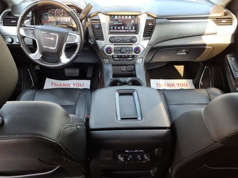Used 2018 GMC Yukon XL SLT w/ Premium Edition AWD/4WD image 8