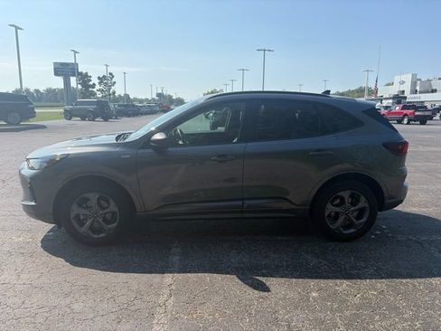 Used 2024 Ford Escape ST-Line w/ Tech Pack #1 AWD/4WD image 1