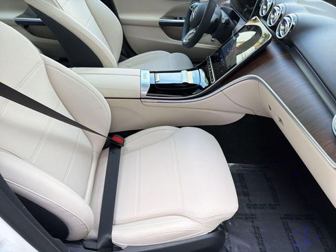 New 2026 Mercedes-Benz C 300 Sedan image 31