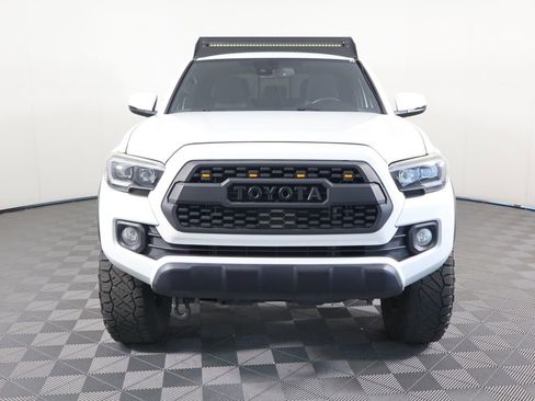 Used 2023 Toyota Tacoma TRD Sport image 2