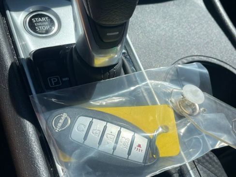 Used 2025 Nissan Altima 2.5 SV image 12