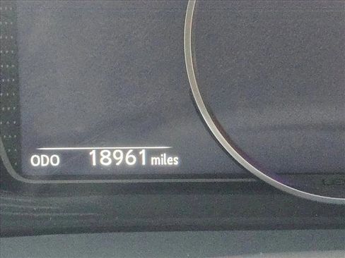 Used 2023 Lexus ES 350 w/ Premium Package image 11