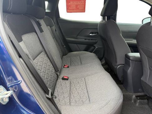 Used 2026 Nissan Kicks SV FWD image 17