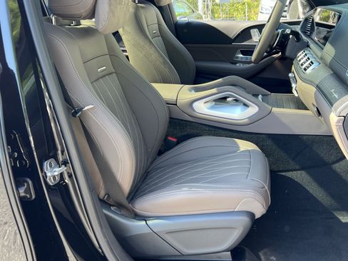 New 2026 Mercedes-Benz GLS 63 AMG 4MATIC image 34