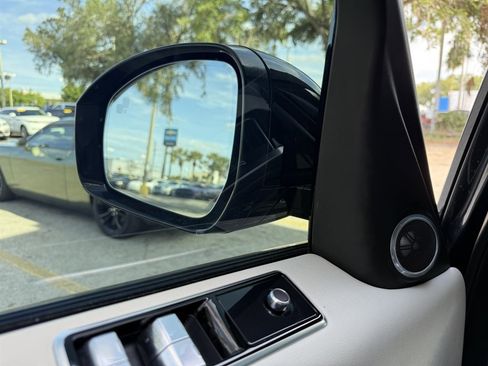 Used 2019 Land Rover Range Rover Sport HSE image 27