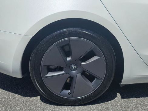 Used 2023 Tesla Model 3 Standard Range RWD image 15