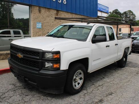 Used 2015 Chevrolet Silverado 1500 W/T RWD image 3